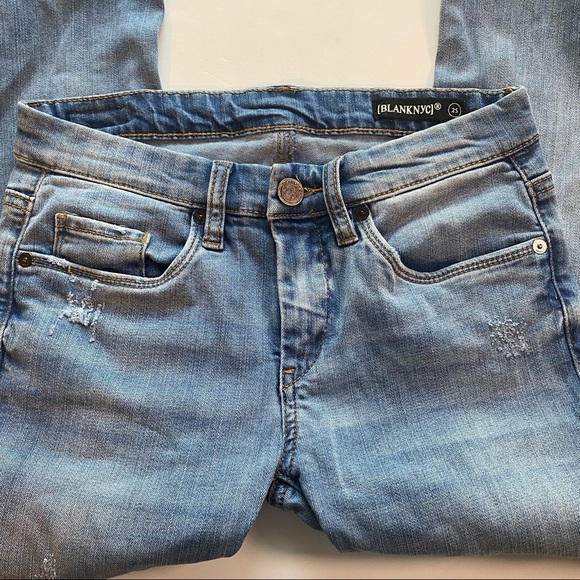 BLANK NYC Flare Bottom Jeans - Picture 4 of 9